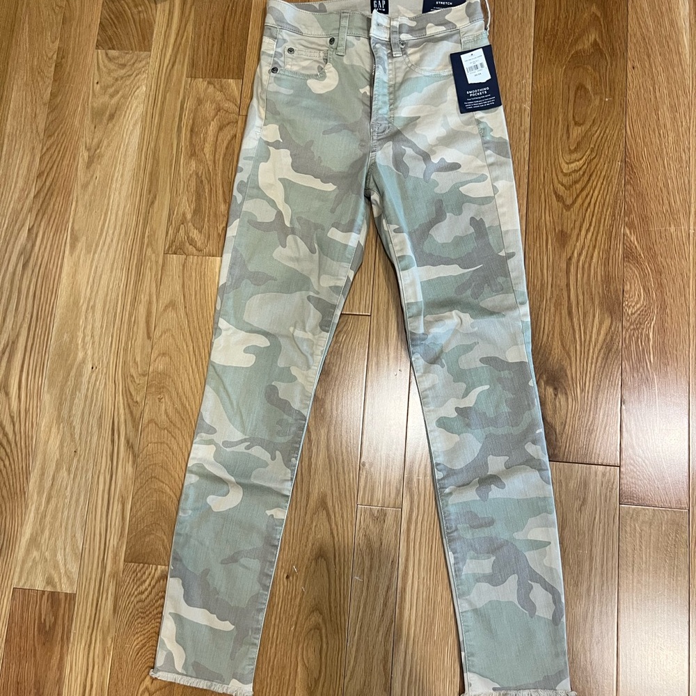 Gap camo ankle skinny jeans
